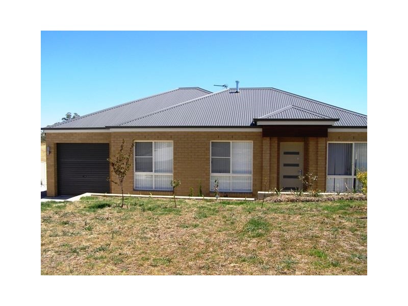 69 Brooklands Drive, Orange NSW 2800