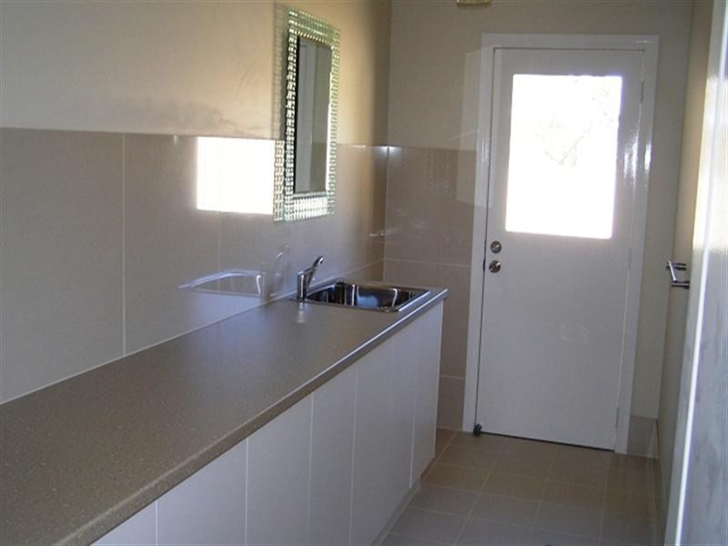 22 Robinson Court, Orange NSW 2800
