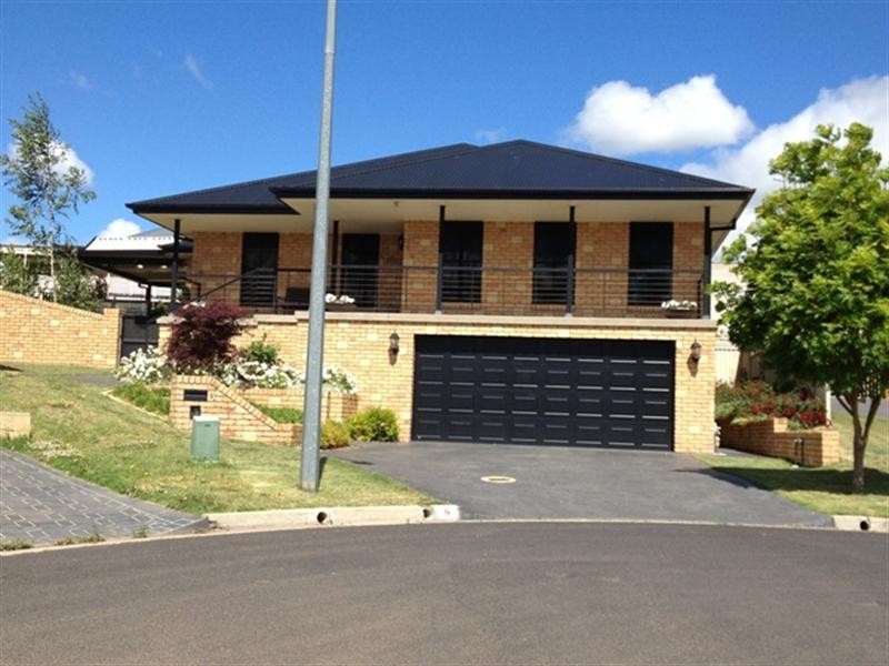 9 Rutherford Place, Orange NSW 2800