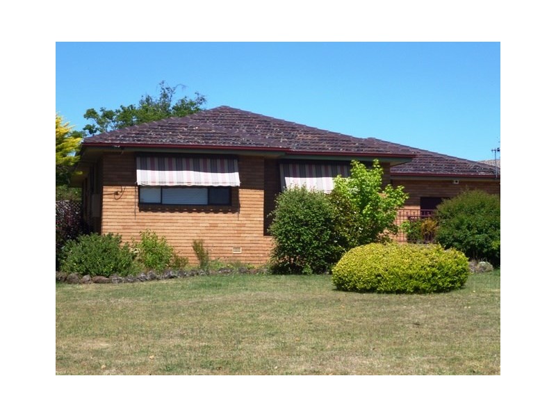 1 Dougherty Place, Orange NSW 2800