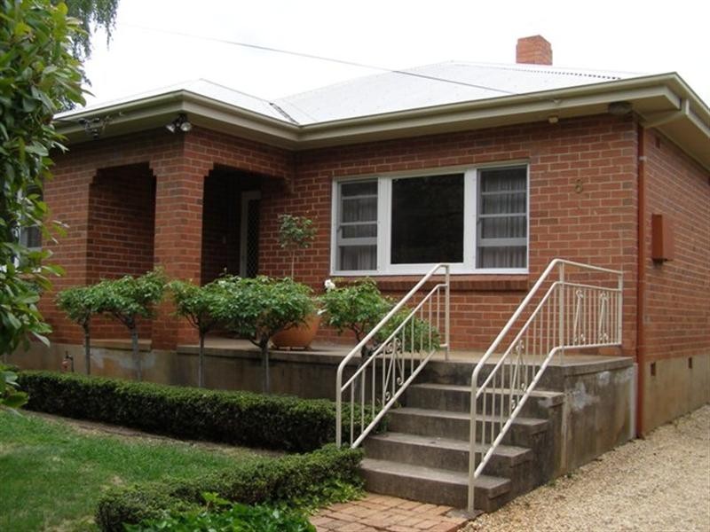 8 March Street, Orange NSW 2800