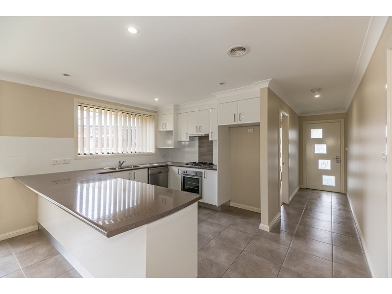 19 Onyx Place, Orange NSW 2800