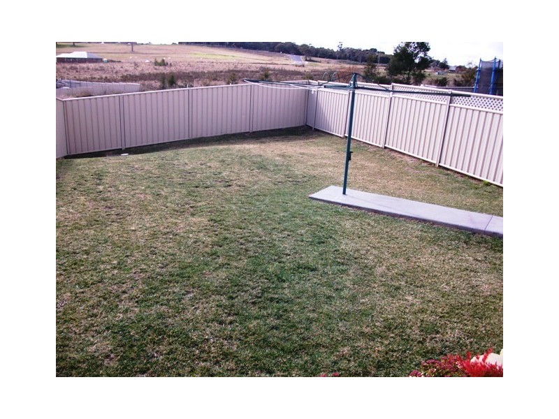 24 Botanic Way, Orange NSW 2800