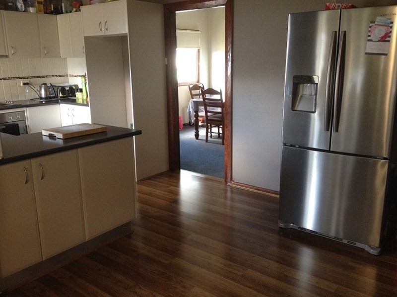 15 Churchill Avenue, Orange NSW 2800