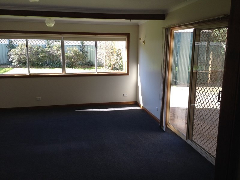 15 Churchill Avenue, Orange NSW 2800