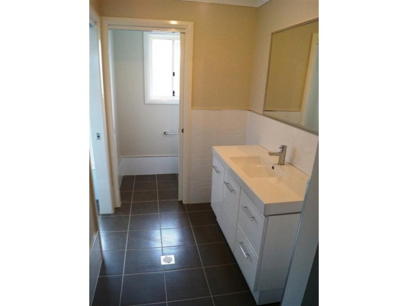 2 Agate Street, Orange NSW 2800