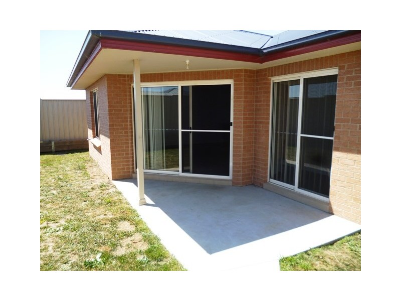 2 Opal Street, Orange NSW 2800