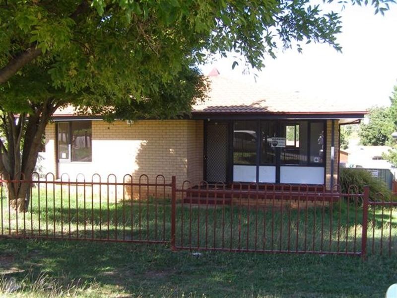 30 South Terrace, Orange NSW 2800