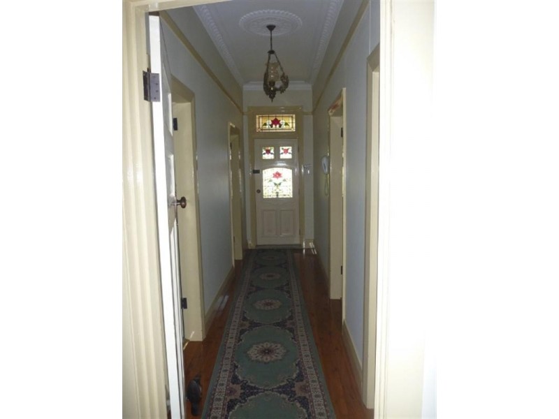 192 Byng Street, Orange NSW 2800