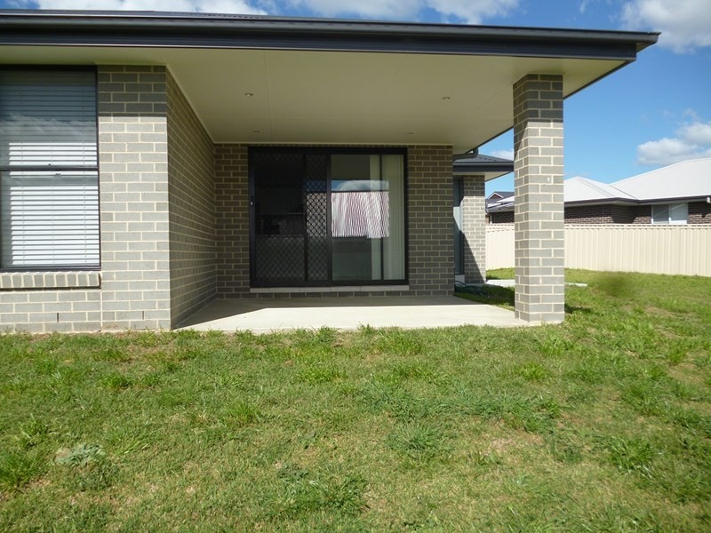 5 Abelia Close, Orange NSW 2800