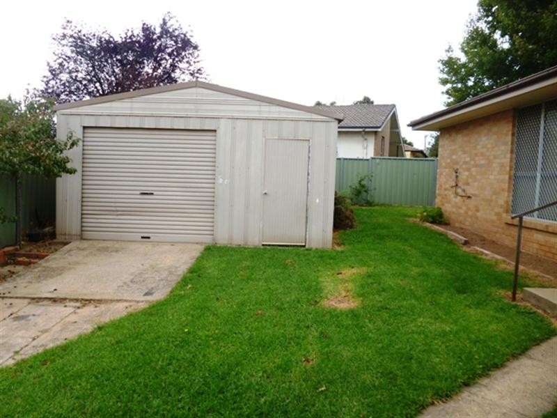 6 Weema Street, Orange NSW 2800