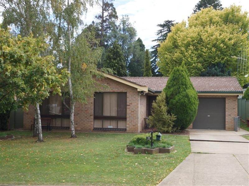 38 James Sheahan Drive, Orange NSW 2800