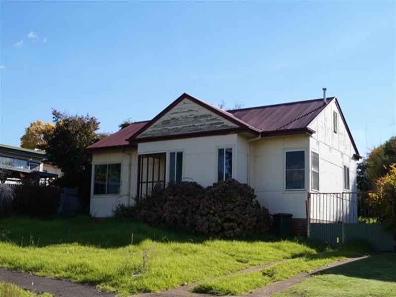 25 Tobruk Crescent, Orange NSW 2800