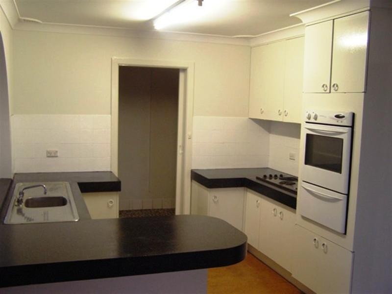 4 McCarthy Place, Orange NSW 2800