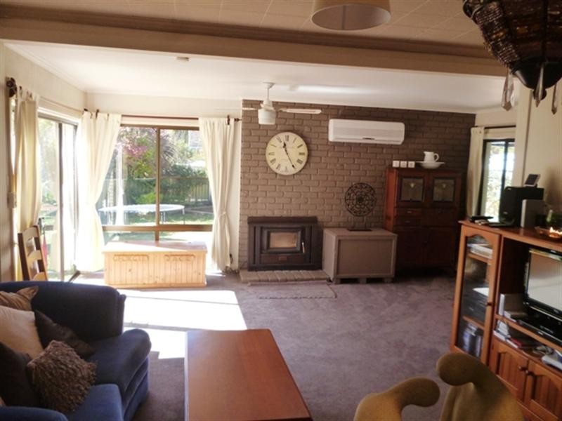 8 Birinta Place, Orange NSW 2800