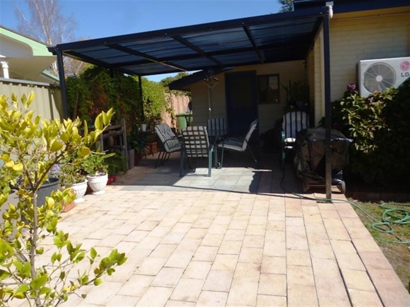 8 Birinta Place, Orange NSW 2800