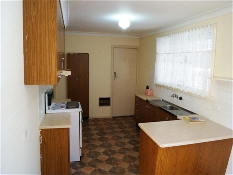 5 Autumn Street, Orange NSW 2800