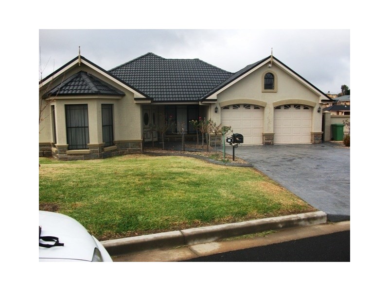 17 Majestic Way, Orange NSW 2800