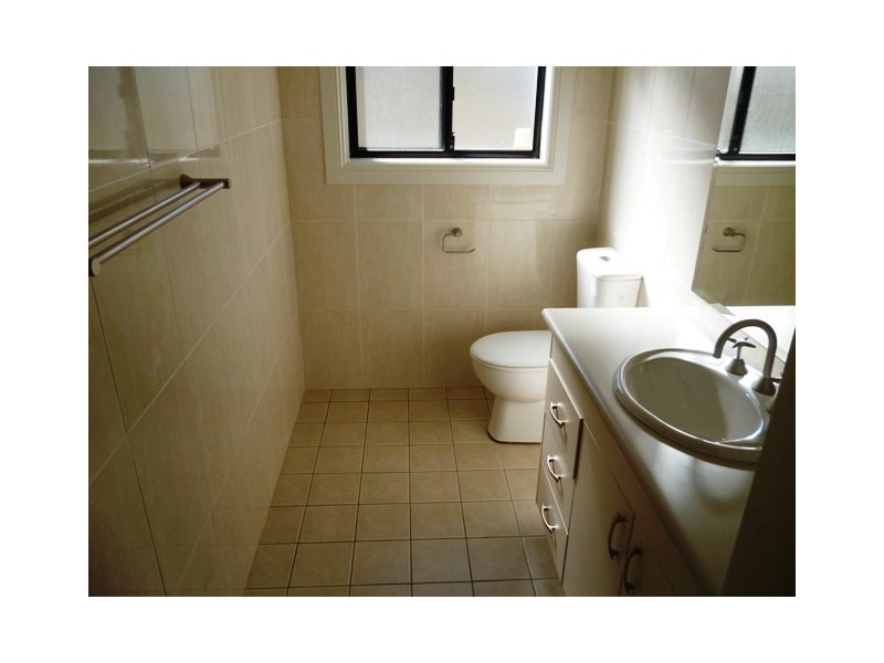 17 Majestic Way, Orange NSW 2800