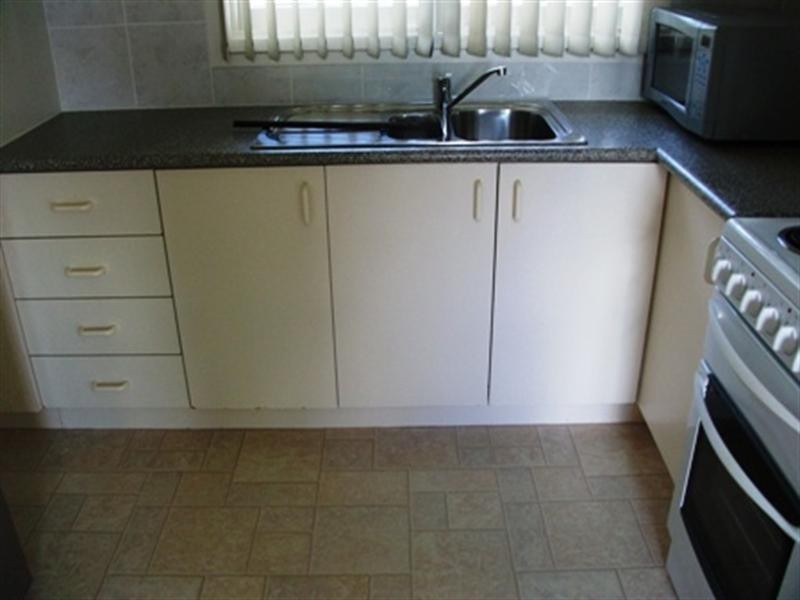 2 Algona Crescent, Orange NSW 2800