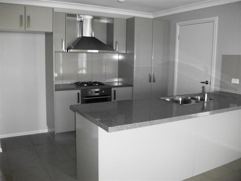 60 Botanic Way, Orange NSW 2800