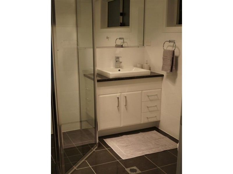 9 Molloy Drive, Orange NSW 2800