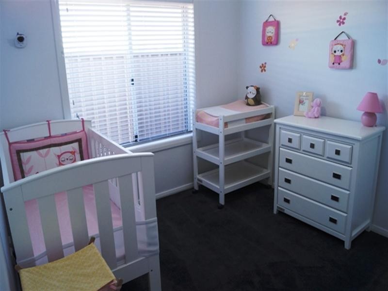 9 Molloy Drive, Orange NSW 2800