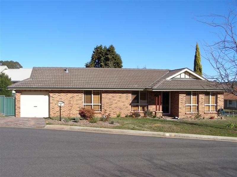 6 Wickham Close, Orange NSW 2800