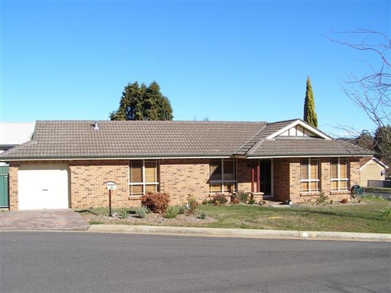 6 Wickham Close, Orange NSW 2800