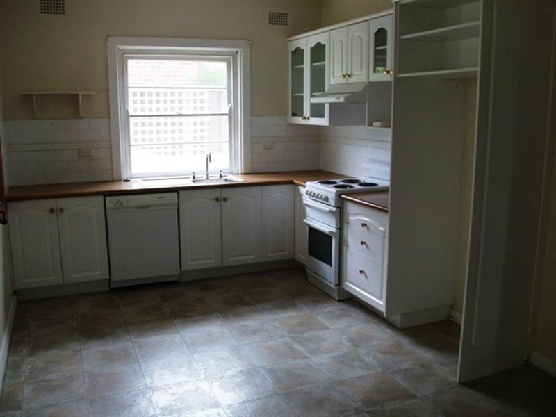 357 Lords Place, Orange NSW 2800