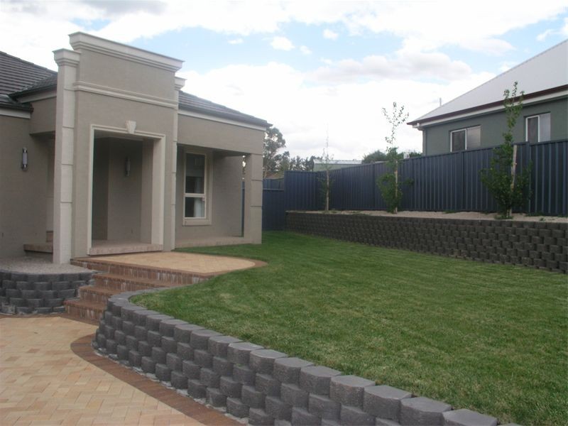 11 Juniper Place, Orange NSW 2800