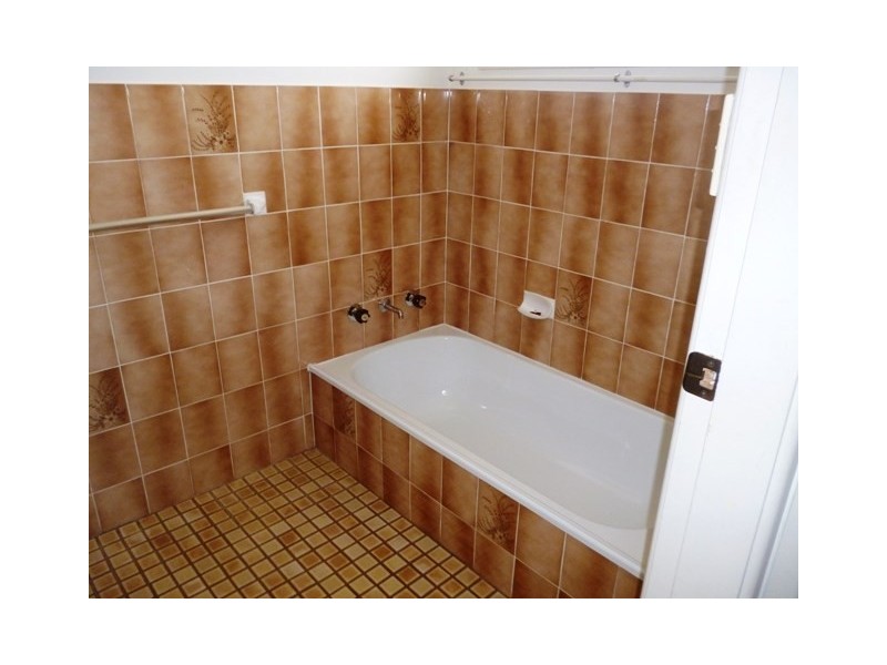 20 Heatherbrae Parade, Orange NSW 2800