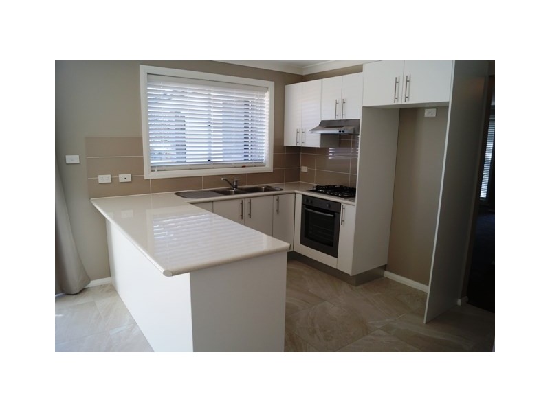 8 Amaroo Crescent, Orange NSW 2800