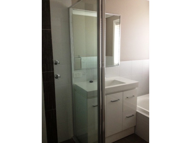 8 Amaroo Crescent, Orange NSW 2800