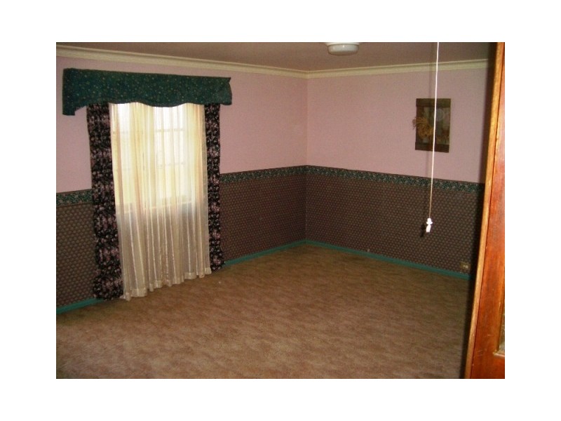 63 Dalton Street, Parkes NSW 2870