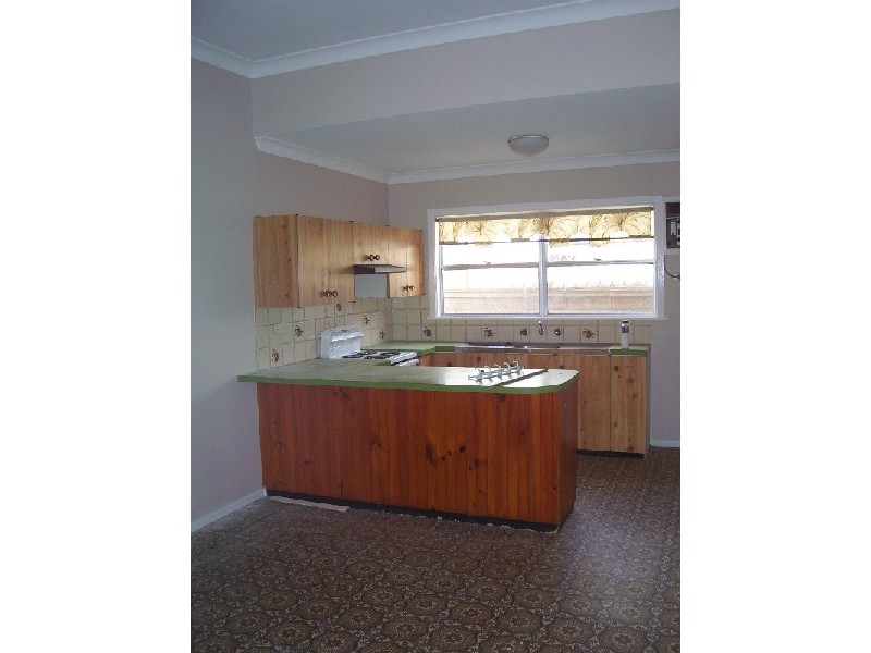 35 Albert Street, Parkes NSW 2870
