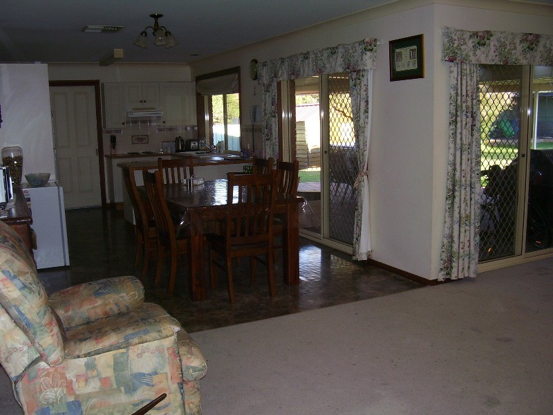 38 Ebelina Crescent, Parkes NSW 2870