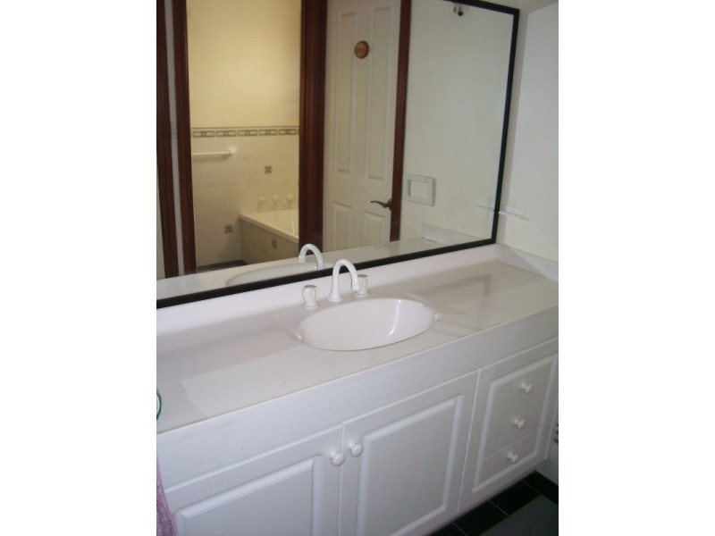 38 Ebelina Crescent, Parkes NSW 2870