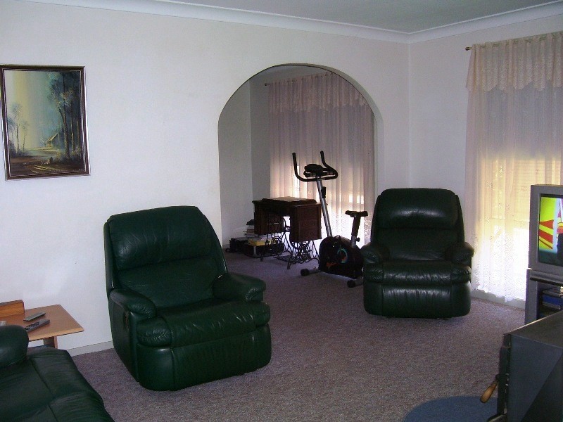 25 Koala Street, Parkes NSW 2870