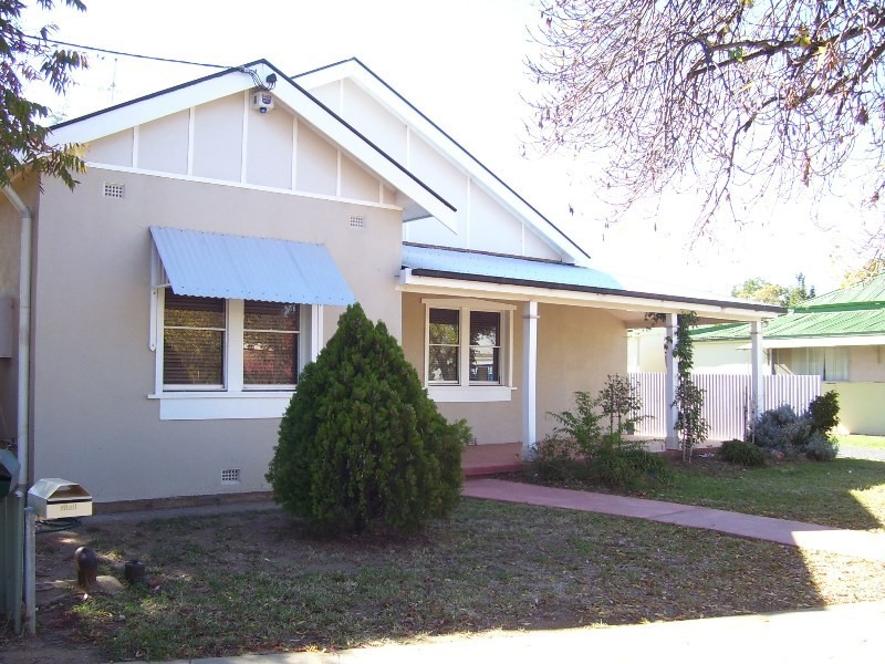58 Dalton Street, Parkes NSW 2870