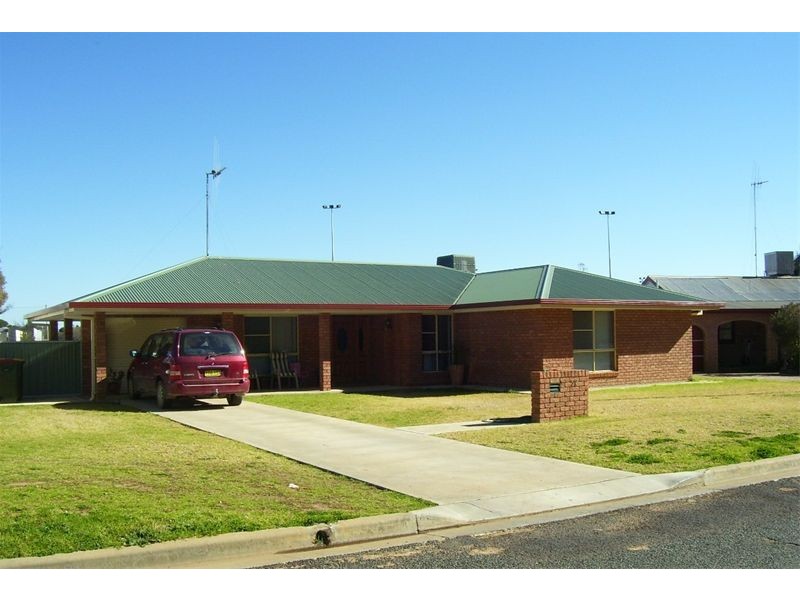 52 Forbes Road, Parkes NSW 2870