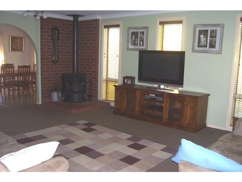 44 Lawson Street, Parkes NSW 2870