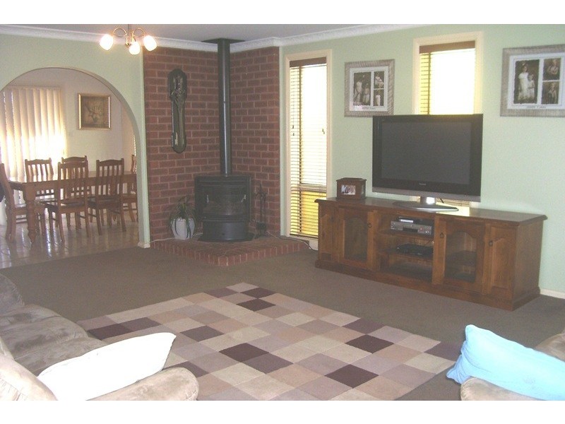 44 Lawson Street, Parkes NSW 2870