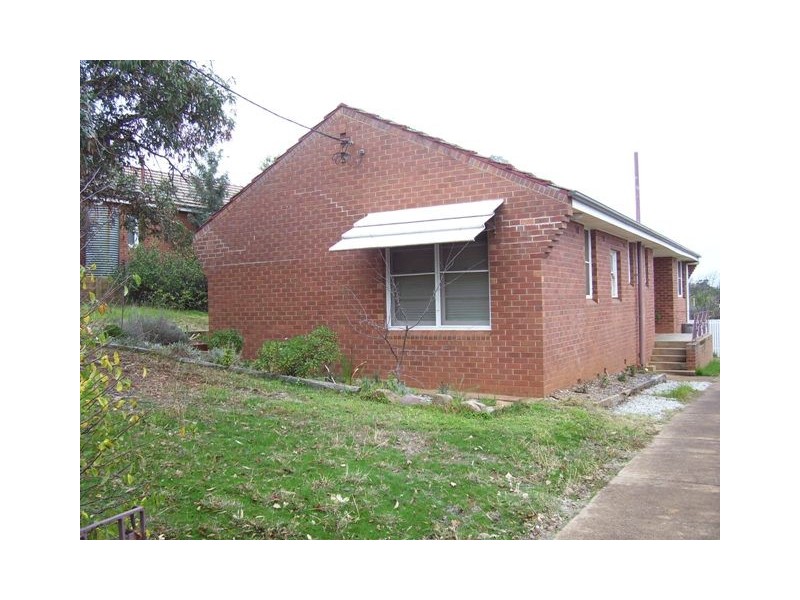 53 East Street, Parkes NSW 2870