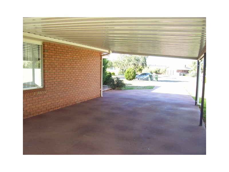 36 Middleton Street, Parkes NSW 2870