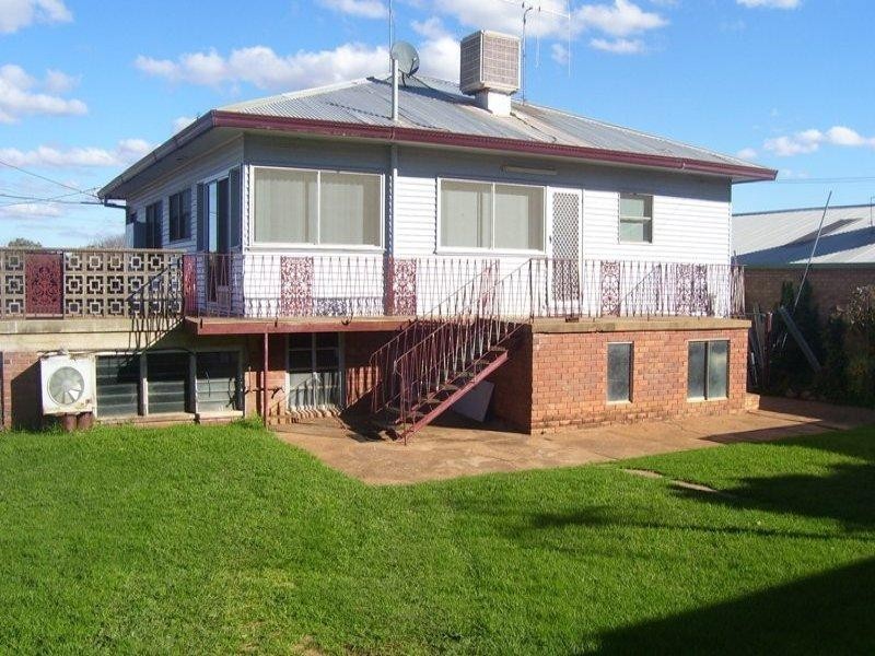111a Clarinda Street, Parkes NSW 2870