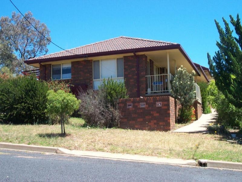 22 Howard Street, Parkes NSW 2870