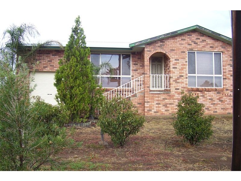 87 Woodward Street, Parkes NSW 2870