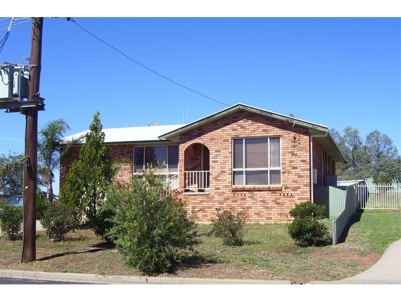 87 Woodward Street, Parkes NSW 2870