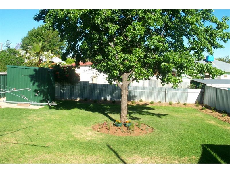 22 Weston Street, Parkes NSW 2870